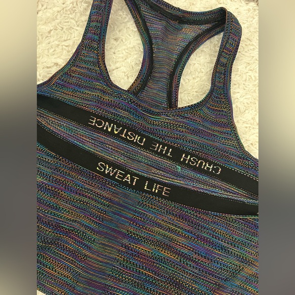 Lululemon Swiftly Tech Tank LOVE 2.0 - Picture 5 of 7